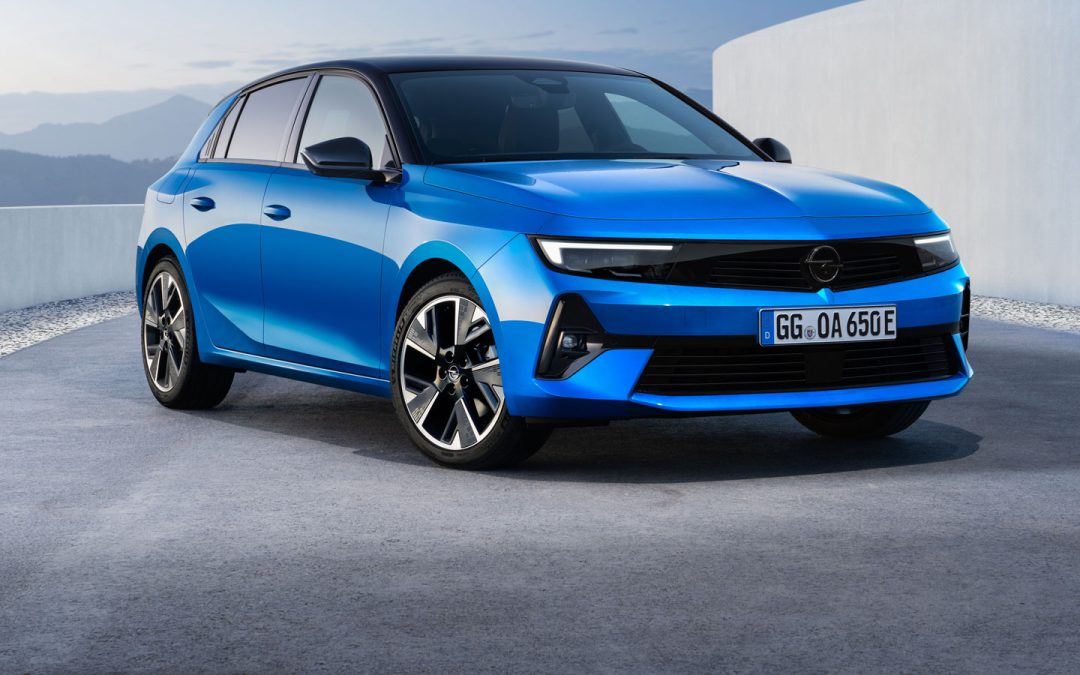 Opel Astra fährt bald auch vollelektrisch vor