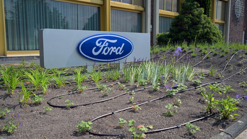 Das wächst was Neues heran
Das Gelände der Kölner Ford-Werke wird gerade ökologisch massiv aufgewertet. Unter anderem durch neue Grünanlagen und Dachbegrünungen, auch den Bau von Insektenhotels. 