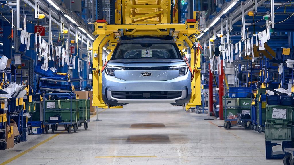 Ende der Hängepartie
Am 10. Juni beginnt im Ford Cologne Electric Vehicle Center endlich die Serienproduktion des elektrischen Explorer. 