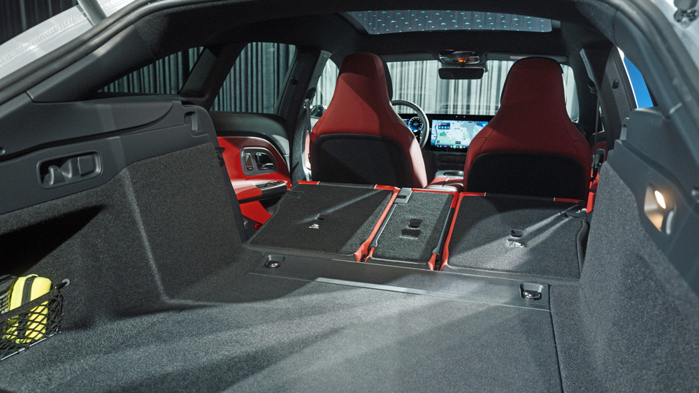 Platz für die Einkäufe
Bis zu 1290 Liter fasst der Kofferraum des Mercedes CLA Shooting Brake. Hinzu kommen 101 Liter, die der vordere Frunk aufnimmt.