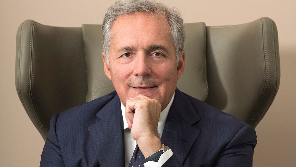 Alfredo Altavilla
Der Ökonom aus Mailand war viele Jahre lang die rechte Hand von Fiat-Chef Sergio Marchionne und zwischen 2012 und 2018 COO von FiatChrysler in Europa, Afrika und dem Nahen Osten. Seit August 2025 ist er für BYD als Senior Adviser tätig. Foto: BYD