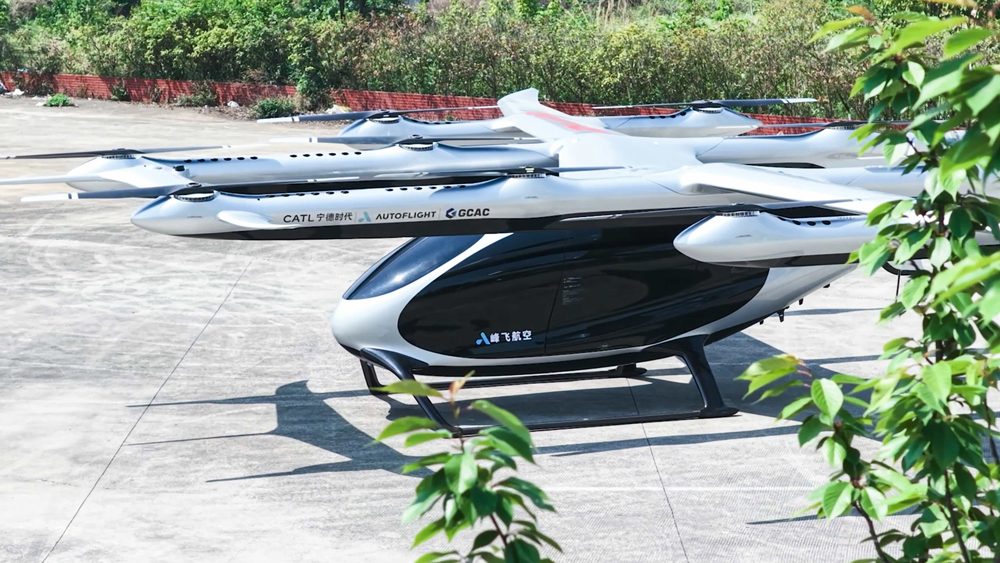 Deutsch-chinesische Kooperation
Entwickelt wurde die Transportdrohne "CallyAll" von Ingenieuren aus Bayern, zum Einsatz kommt sie nun in China. Fotos: AutoFlight