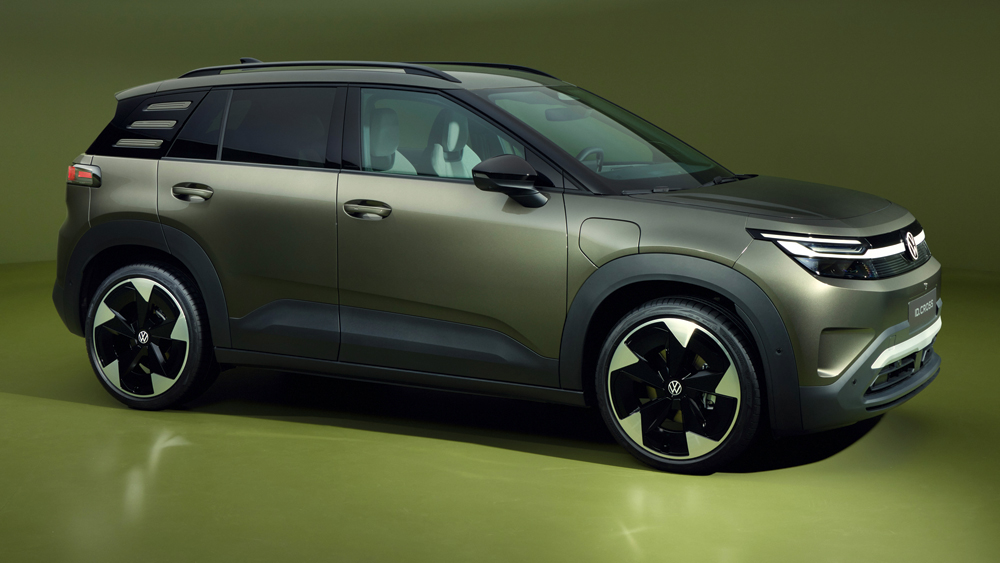 Jagdwagen
Der VW ID.Cross kommt deutlich präsenter daher als der VW ID.Polo und auch der Skoda Epiq. Einen Allradantrieb mag VW dem City-SUV vorerst nicht gönnen -ebenso wenig wie einen größeren Akku für längere Touren. Fotos: Volkswagen.
