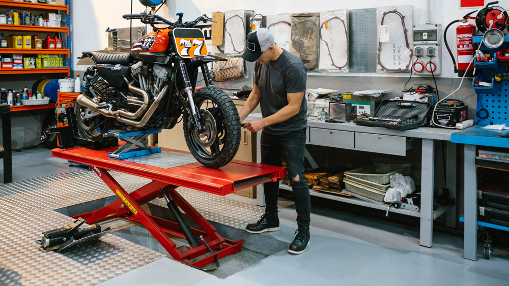 Der perfekte Motorradheber für die Wartung