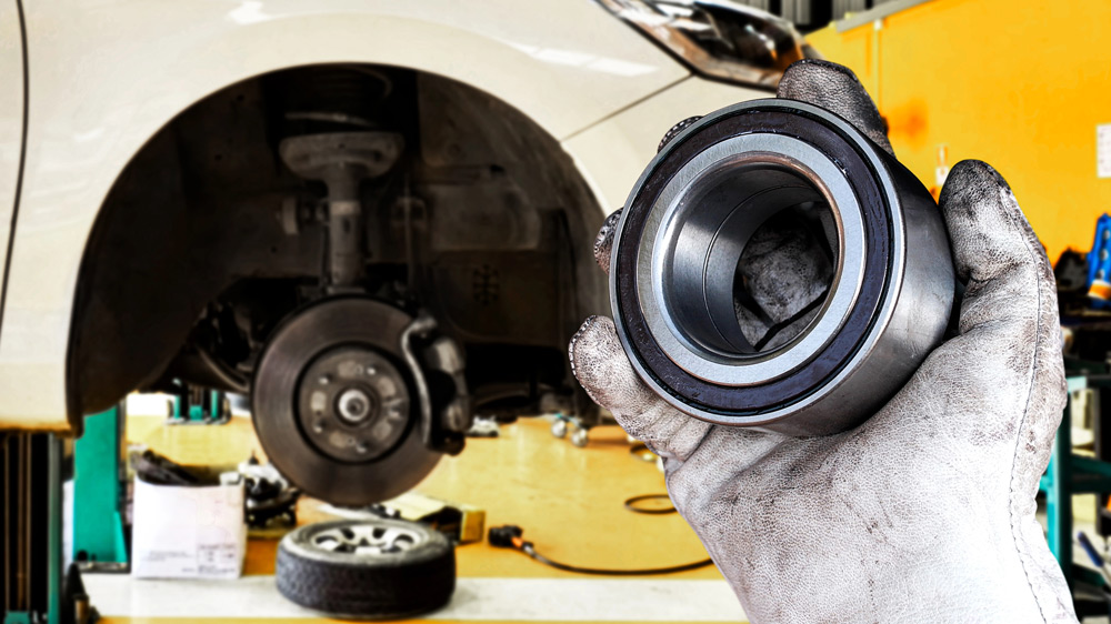 Das kann teuer werden
Egal, mit welchem Antrieb das Auto unterwegs ist: Radlager, die regelmäßig überprüft werden müssen, hat es auf jeden Fall. 