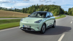 Geely E2
