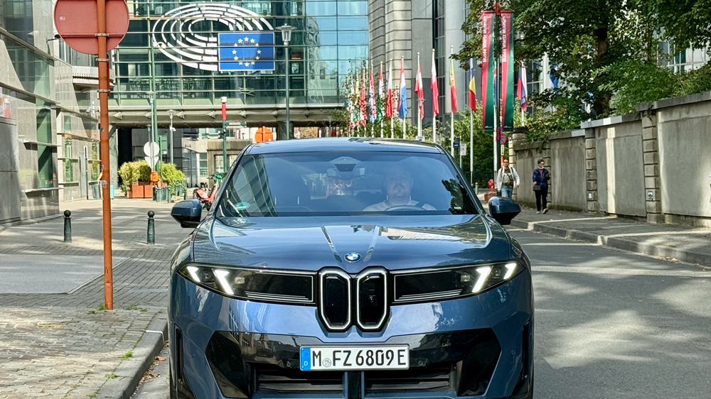 BMW iX3 in Brüssel