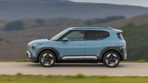 Kia EV2 Earth in Fahrt