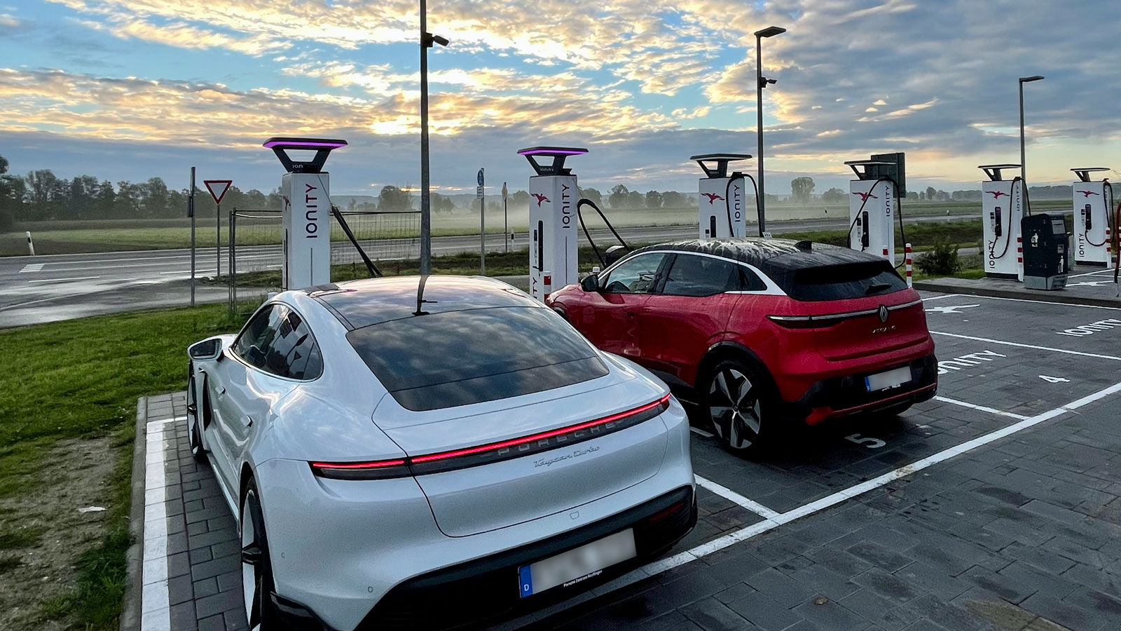 Ionity-Ladestation in Illertissen
