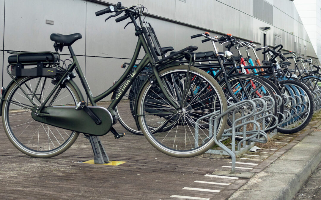 Hier werden E-Bikes ganz ohne Kabel geladen