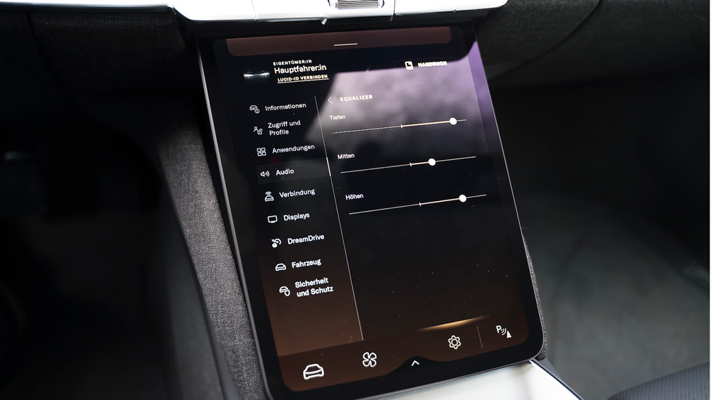 Feintuning
Über zahlreiche Over-the-Air-Updates hat Lucid das Infotainmentsystem mittlerweile auf ein gutes, flüssiges Niveau gehoben.