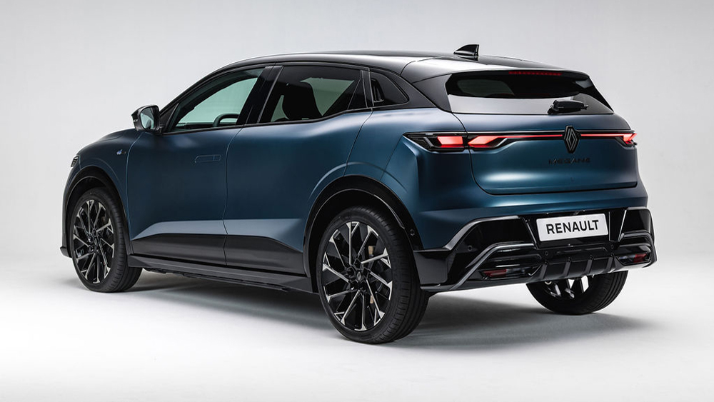 Auf sportlich getrimmt
Neue Farben und Felgen, eine neue Leuchtengrafik und ein Diffusor kennzeichnen den Renault Megane E-Tech des Modelljahres 2027. 