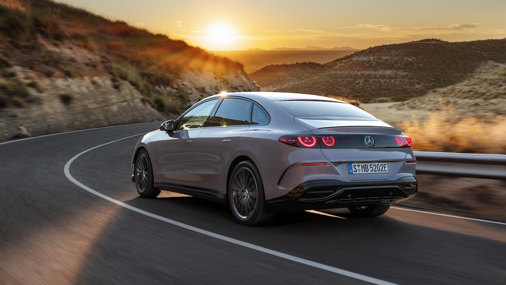 In 4,1 Sekunden auf Tempo 100
Ein Zweigang-Getriebe soll das Beschleunigung beim Anfahren und hohe Effizienz bei Autobahntempo miteinander verbinden.