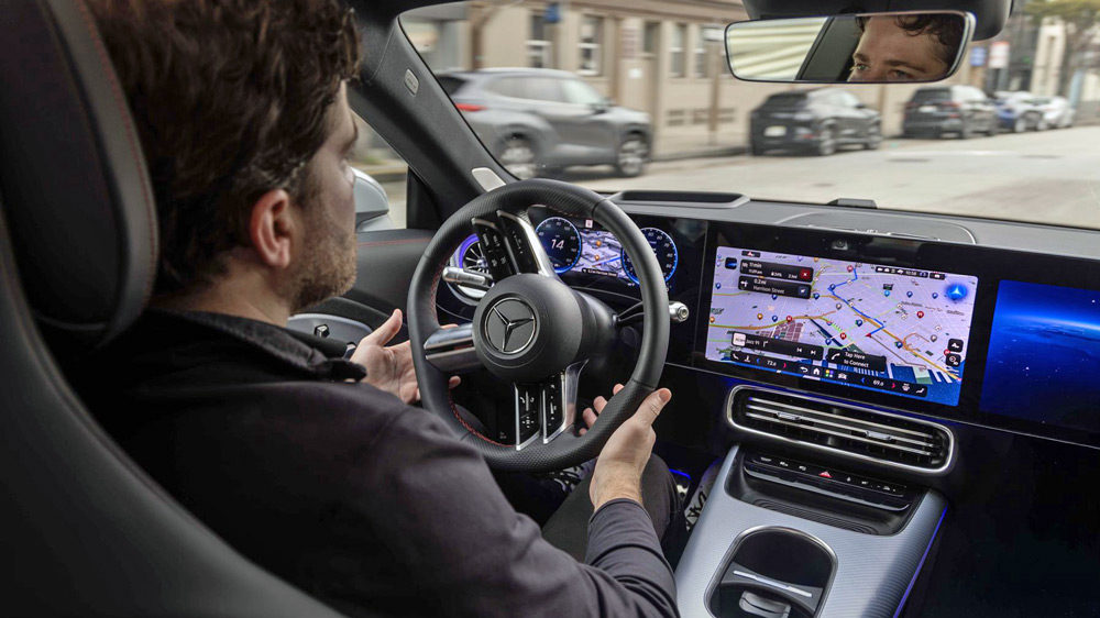 Mercedes-steuert-um-beim-automatisierten-Fahren