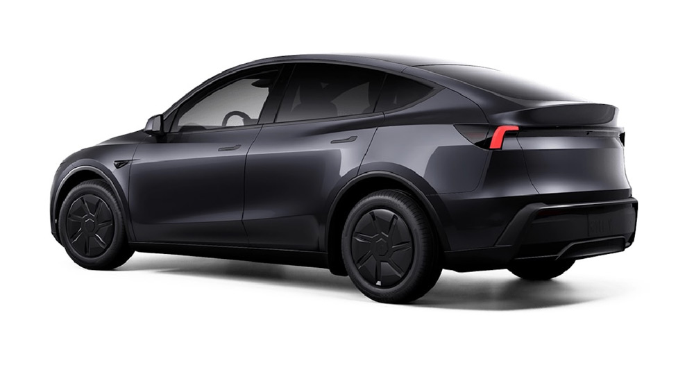 Stahlfelgen mit Radkappen
Das Model Y wurde von Tesla für die Standard-Version ordentlich "entfeinert", um auf einen Preis von unter 40.000 Dollar zu kommen.