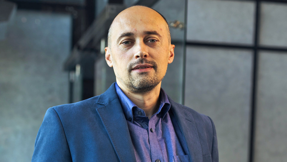 Volodymyr Zavadko
Der Mathematiker aus der Ukraine ist Vertriebschef bei Intellias, einem global tätigen und auf die Autoindustrie fokussierten US-Unternehmen für Softwareentwicklung und digitale Beratung mit Sitz unter anderem in München. Foto: Intellias