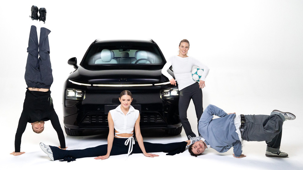 Tanz um den G9 
Vier junge Sportler hat Xpeng für die Marketingkampagne "Zero Gravity" gewonnen, mit der die Marke bekannter gemacht werden soll.   