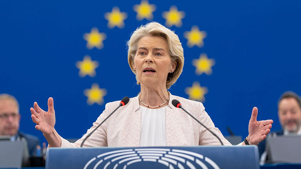"Lasst uns den Schalter umlegen" 
EU-Kommissionspräsidentin Ursula von der Leyen will mit dem "Electrification Action Plan" die Abhängigkeit Europas von fossilen Energien deutlich reduzieren und die Antriebswende auf der Straße, zu Wasser und in der Luft beschleunigen. Foto: EU-Parlament  