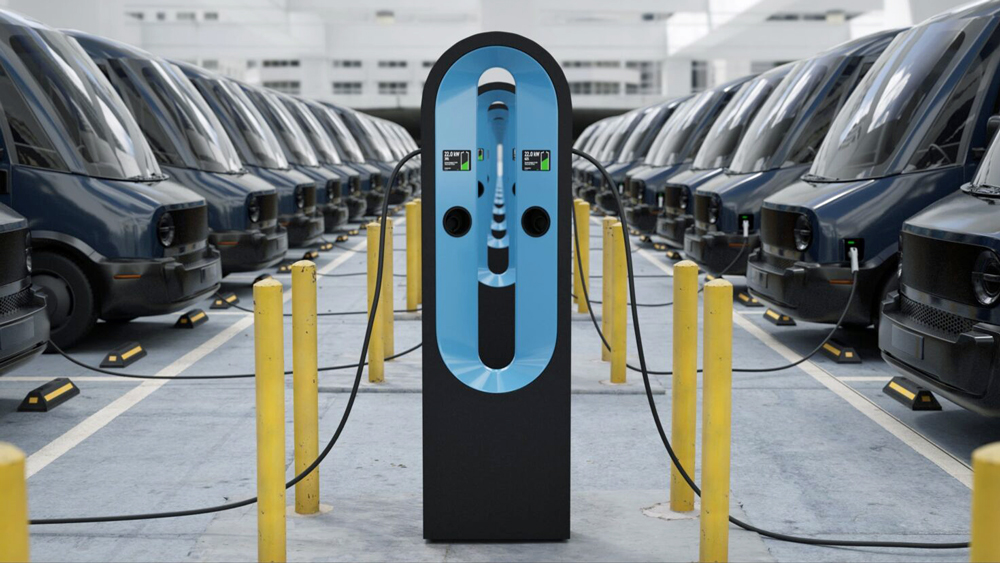 Elektrotransporter an der Ladesäule