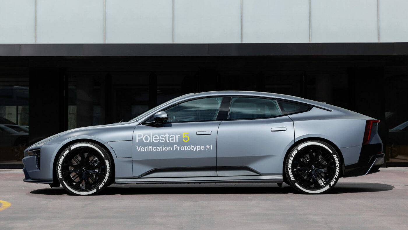 Polestar 5 
In einem Pilotprojekt hat Polestar eine neue Batterietechnologie des israelischen Startups StoreDot erprobt. Mit guten Ergebnissen: Die innovativen Zellen könnten in einer späteren Lebensphase des Modells zum Einsatz kommen. 