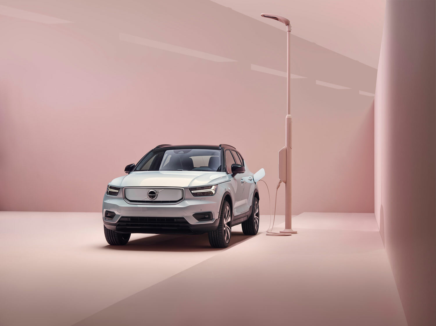 Volvo Recharge: Die Zukunft ist rosarot